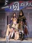 代言人合影